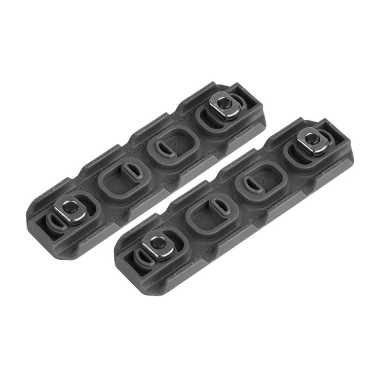 pol_pl_Strike-Industries-Oslony-szyny-z-systemem-zarzadzania-kablami-Dlugie-Czarne-2-szt-SI-AR-CM-COVER-L-BK-36219_2.jpg