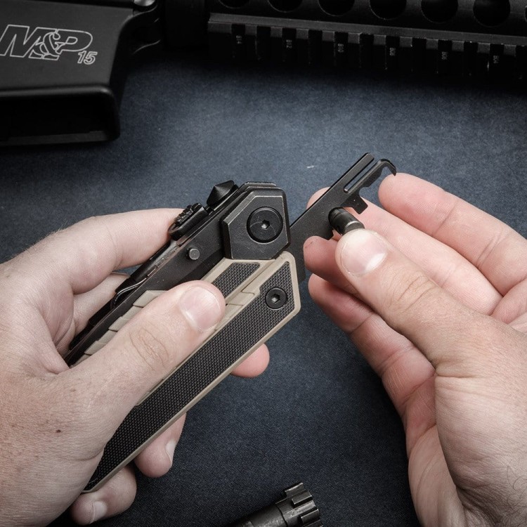 pol_pl_Real-Avid-Multitool-do-konserwacji-broni-AR-15-Tool-AVAR15T-28084_17.jpg