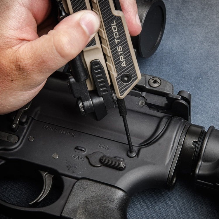 pol_pl_Real-Avid-Multitool-do-konserwacji-broni-AR-15-Tool-AVAR15T-28084_21.jpg
