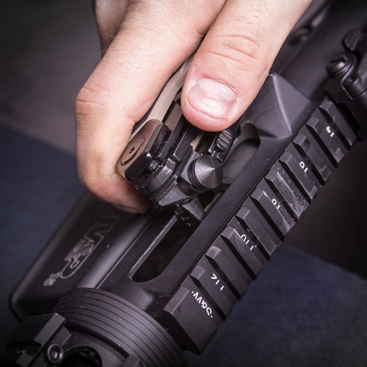 pol_pl_Real-Avid-Multitool-do-konserwacji-broni-AR-15-Tool-AVAR15T-28084_10.jpg
